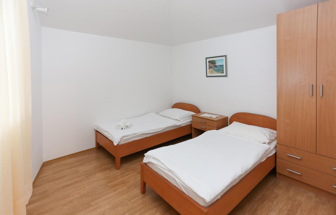 Apartments Laguna 2 Bol Zewnętrze zdjęcie