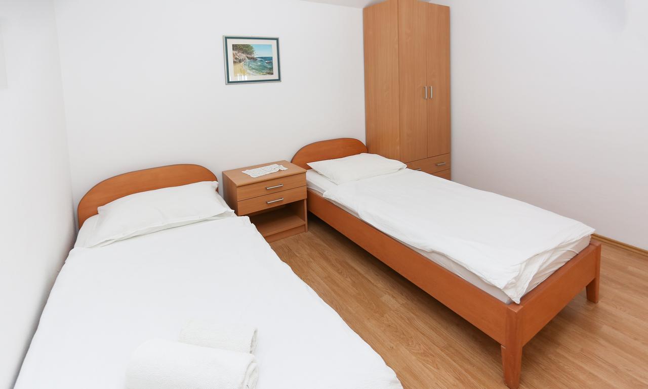 Apartments Laguna 2 Bol Zewnętrze zdjęcie